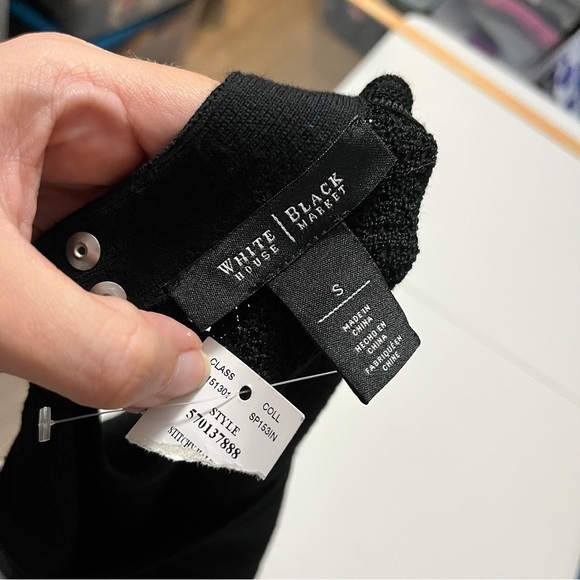 White House Black Market WHBM Black Crochet Tank Top Small T2 - Picture 3 of 6